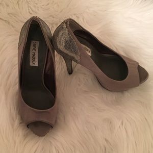 Steve Madden - Pewter Colored 7M
